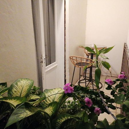 Jolie Chambre Climatisee Avec Balcon Chez L'Habitant Saint Pierre Luaran gambar
